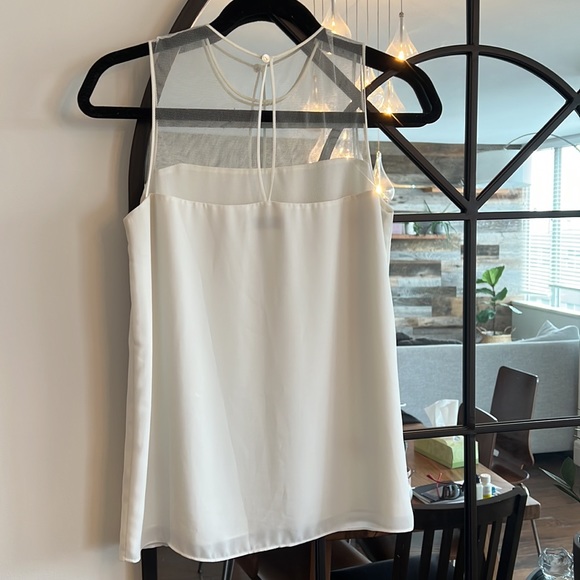 White sleeveless top with mesh detailing, xs Babaton - Picture 3 of 6